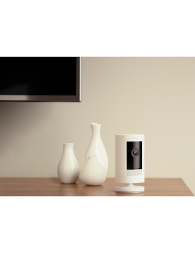 Compacta de seguridad Ring modelo Stick up Cam Gen 3 inalámbrica HD 120° a 170° con capacidad para grabar visión nocturna para interior y exterior