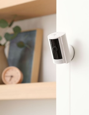 Cámara Wi-Fi de seguridad Ring modelo Indoor Cam inalámbrica Full HD 110 a 60° con capacidad para grabar para interior